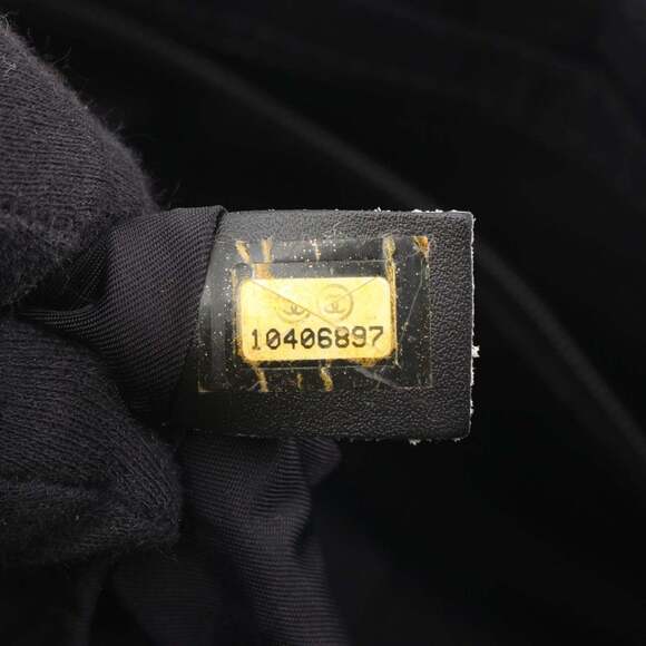 CHANEL Black Leather Tote Bag - Picture 5 of 8